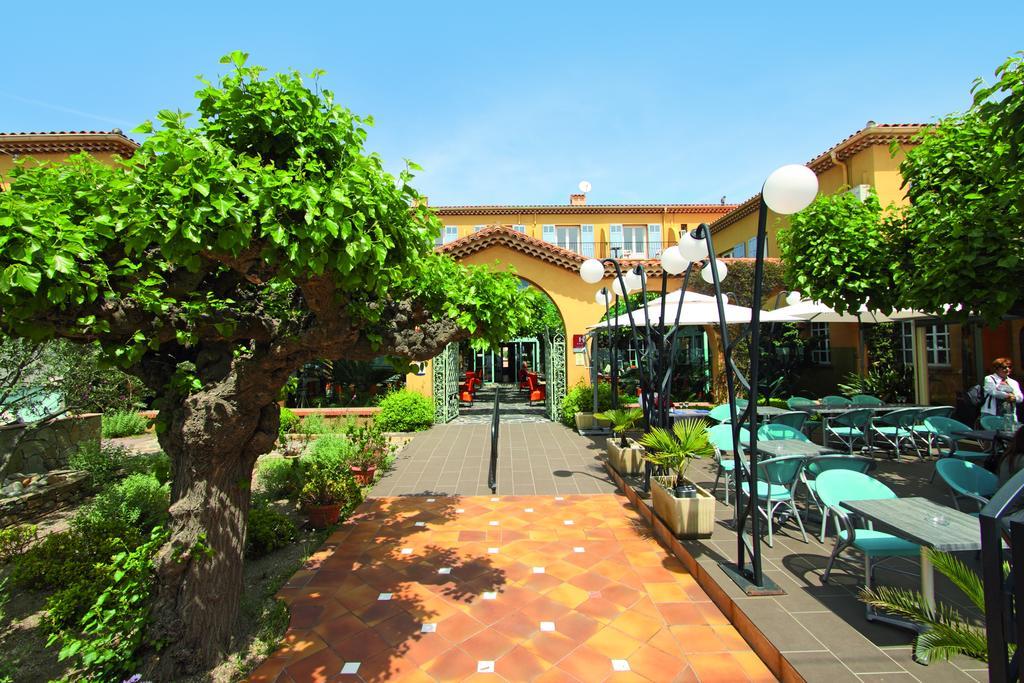 Logis Hotel Le Provencal Les Issambres Zewnętrze zdjęcie