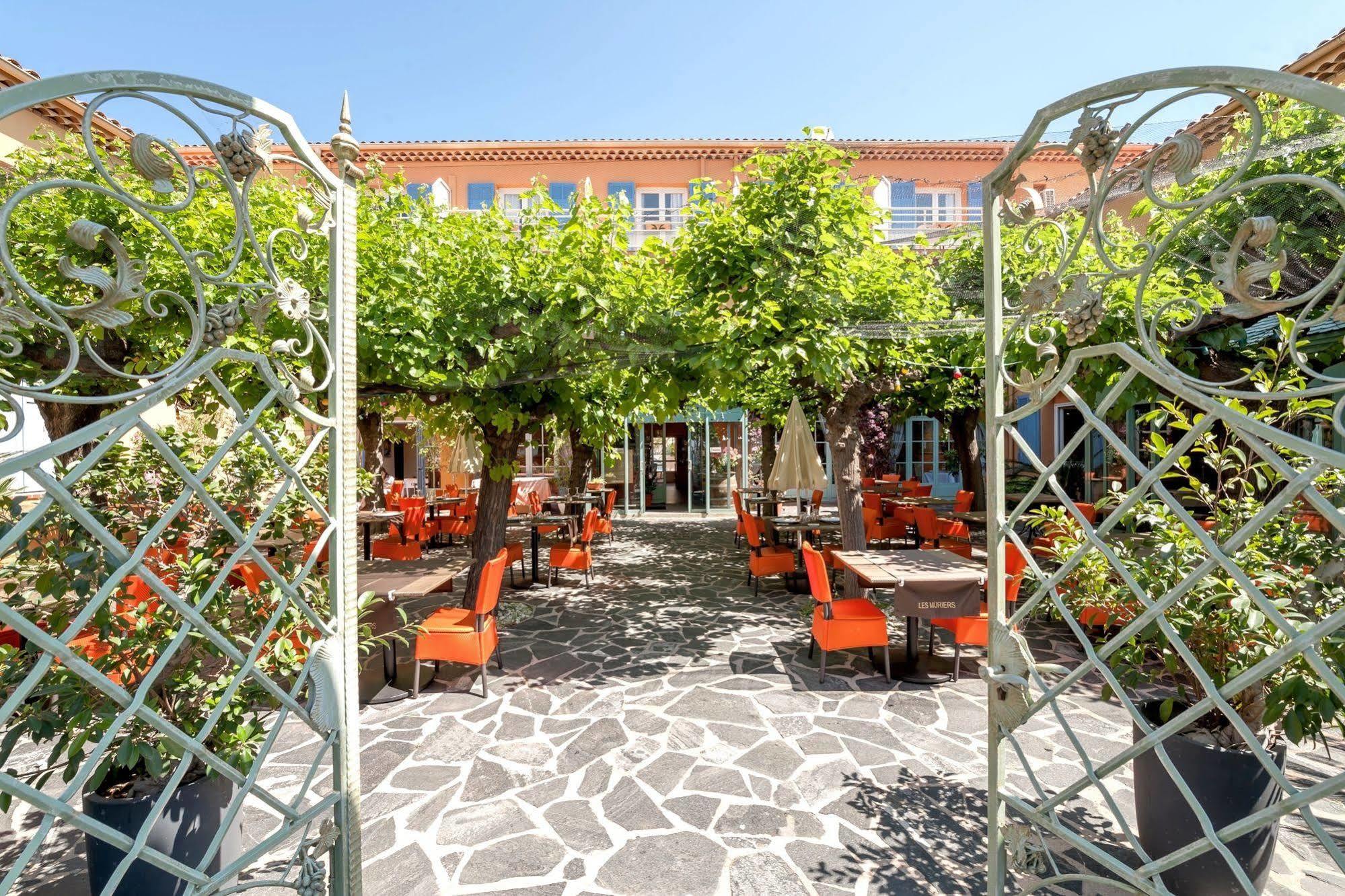 Hotel Le Provencal Logishotels Les Issambres Zewnętrze zdjęcie