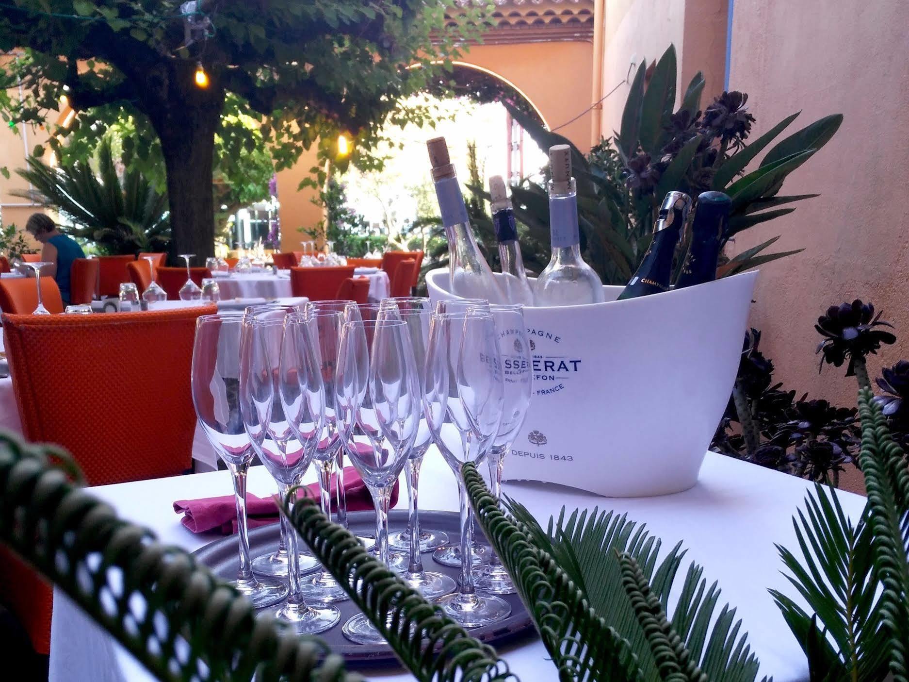 Hotel Le Provencal Logishotels Les Issambres Zewnętrze zdjęcie